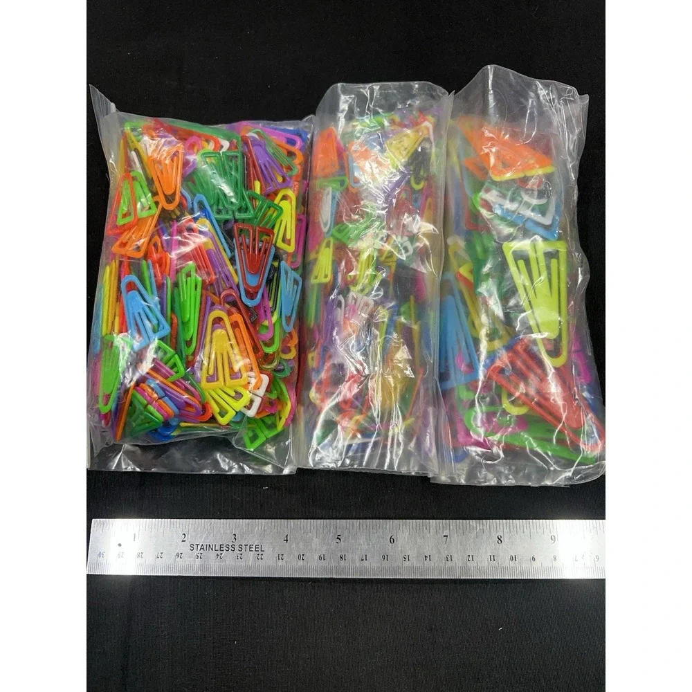 Baumgartens Plastiklips Paper Clips‎ Assorted Colors And Sizes